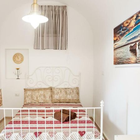San Nicola Clemente Private Room Бари Екстериор снимка