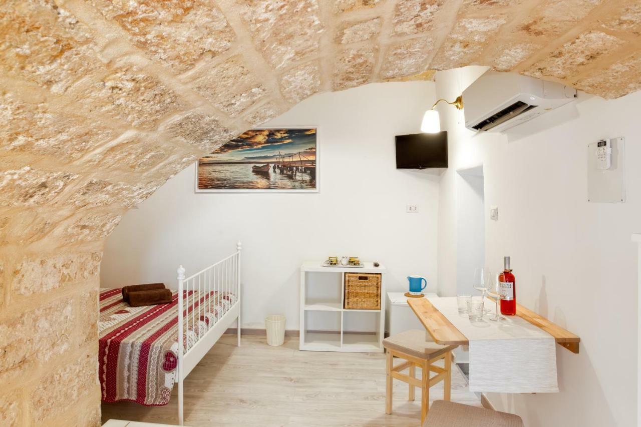 San Nicola Clemente Private Room Бари Екстериор снимка