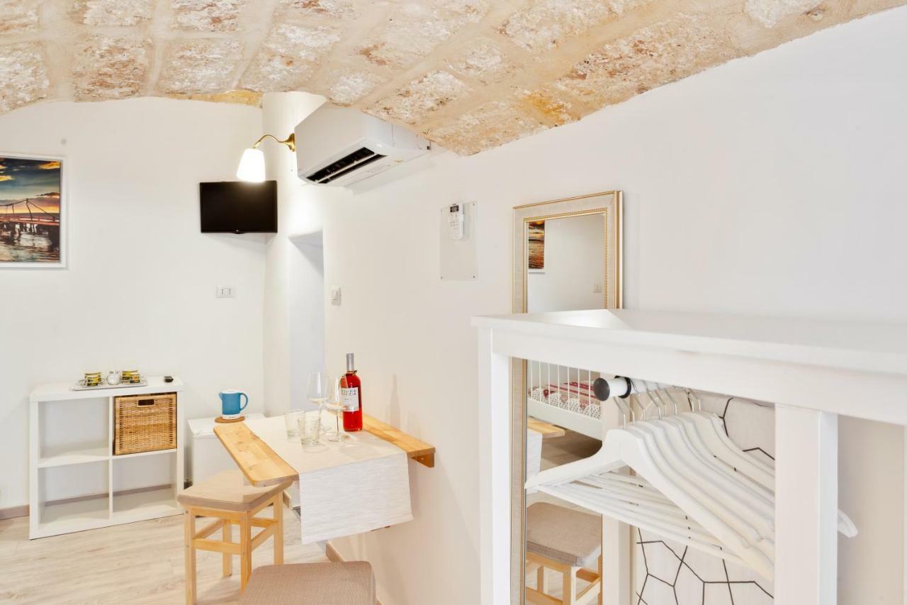 San Nicola Clemente Private Room Бари Екстериор снимка